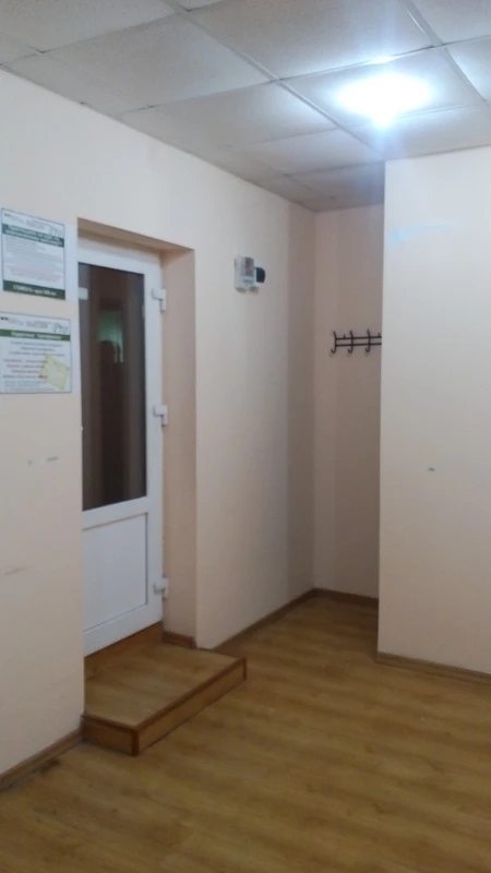 Office for sale. 40 m², 1st floor/3 floors. Polovytskoho , Dnipro. 