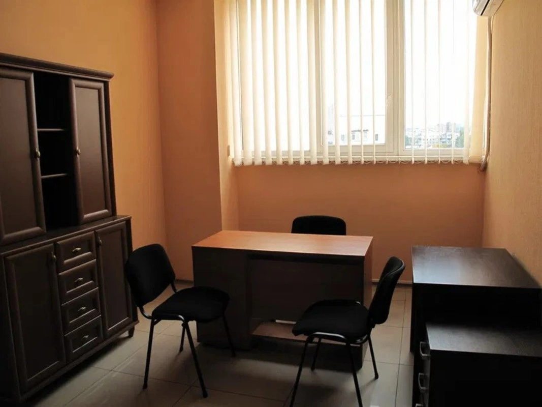 Продам офіс. 90 m², 7th floor/7 floors. Чичерина ул., Дніпро. 
