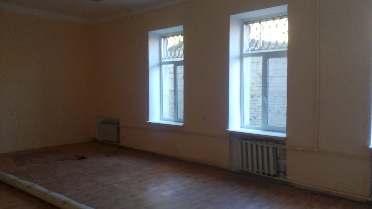 Продам офіс. 91 m², 1st floor/3 floors. Карла Маркса , Дніпро. 