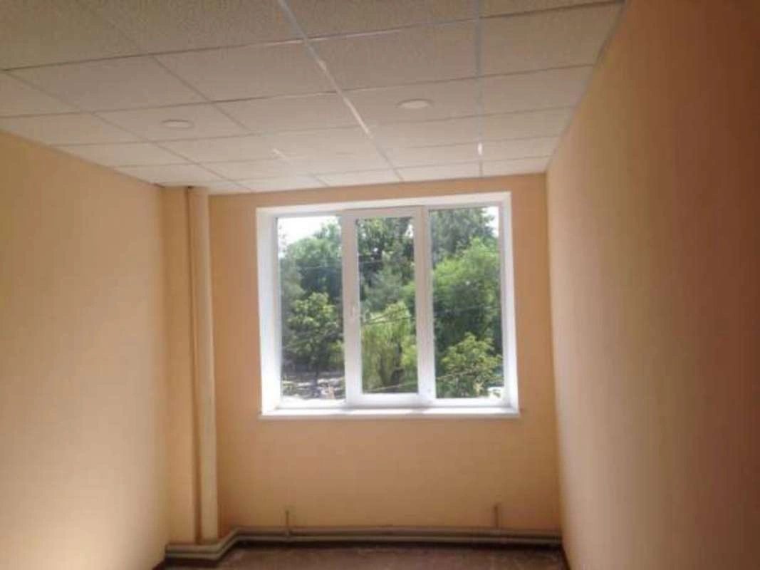 Office for sale 17 m², 3rd fl.. Kalynovaya ul., Dnipro. 