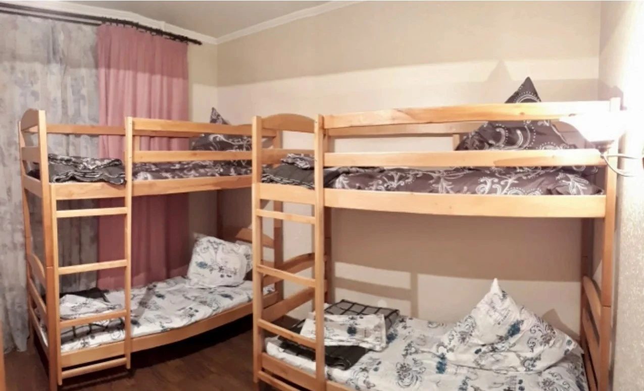 Сдам под жилье на продолжительный период. 10 rooms, 200 m². Киев. 