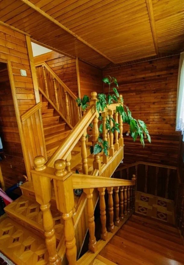 House for sale. 6 rooms, 240 m², 3 floors. Velykyy Bychkiv. 