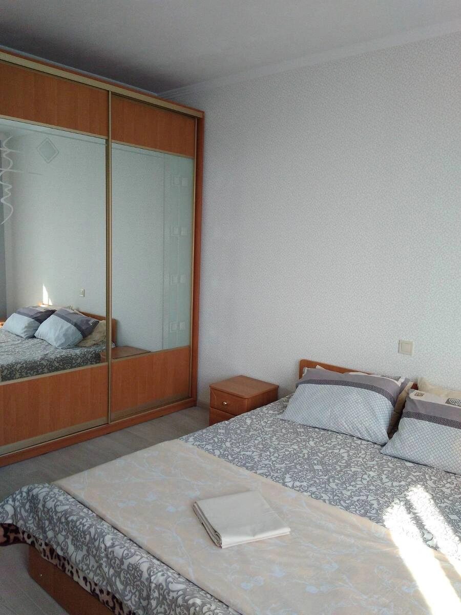 Здам квартиру. 2 кімнати, 67 m², 14 поверх/21 поверх. 8 Марта ул., Дніпро. 