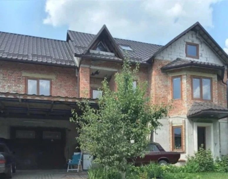 Продажа дома. 5 rooms, 240 m². 22, Героїв Берестечка, Ровно. 