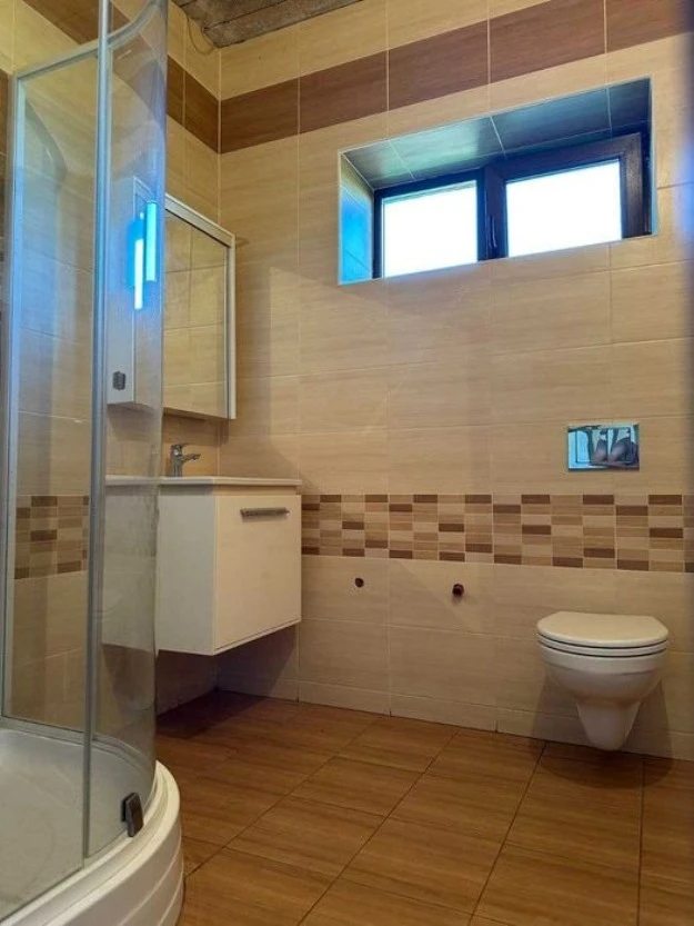 House for sale. 5 rooms, 120 m², 2 floors. Yablunivka. 