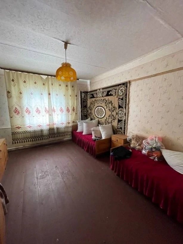 House for sale. 5 rooms, 90 m², 1 floor. Chapayevka. 