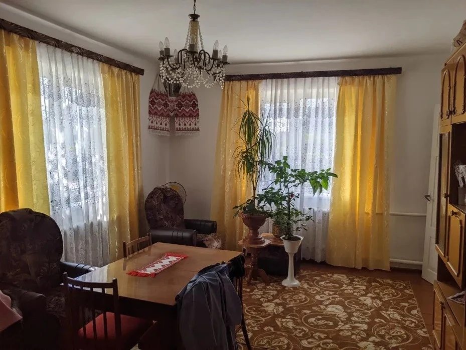 House for sale. 4 rooms, 89.4 m², 1 floor. 107, Berezyna, Buhayivka. 