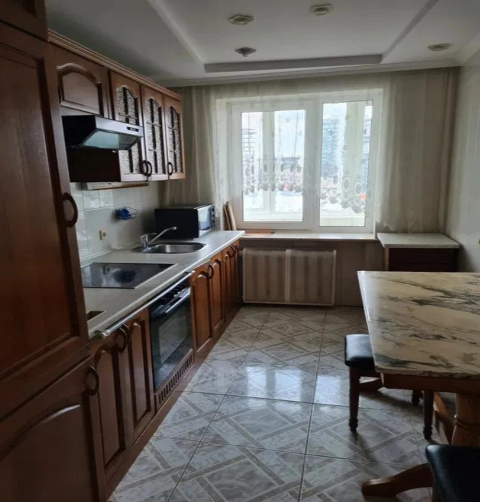 Apartment for rent. 2 rooms, 55 m², 10th floor/14 floors. Shyrshova ul., Dnipro. 