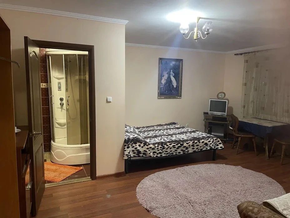 House for sale 10 rooms, 428 m². 43, Druzhby, Storozhnytsya. 