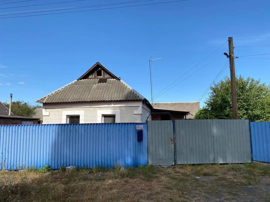 House for sale. 3 rooms, 79 m², 1 floor. Ivankiv. 