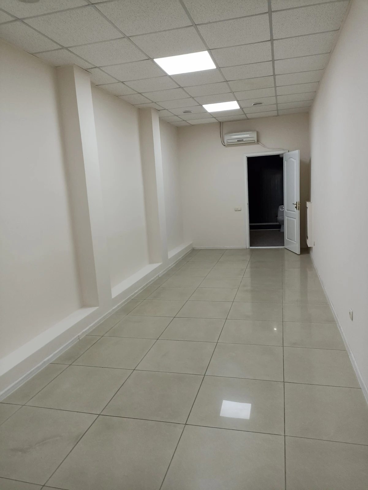 Office for sale 60 m², 2nd fl./3 floors. Khmelnytskoho B. ul., Dnipro. 