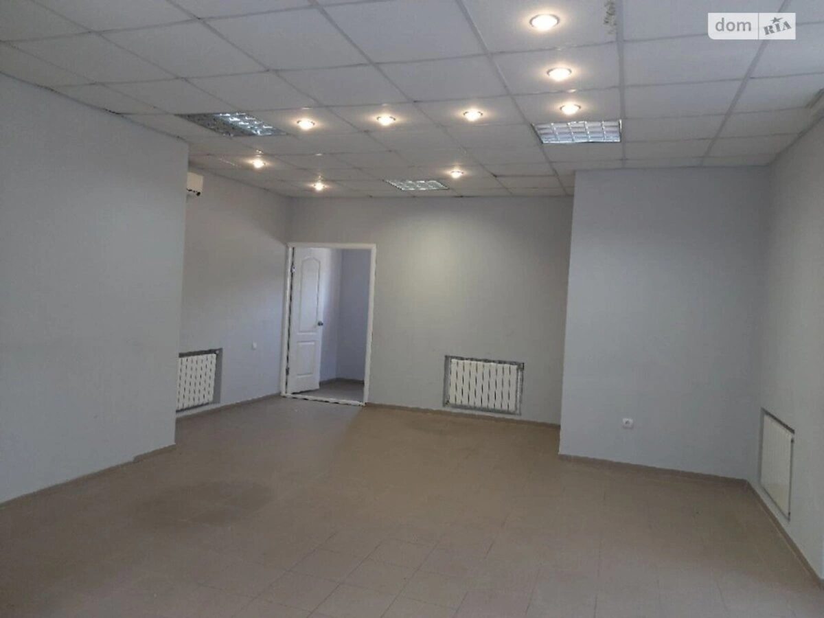 Commercial space for sale. 85 m², 1st floor/2 floors. Savchenko YU. ul., Dnipro. 