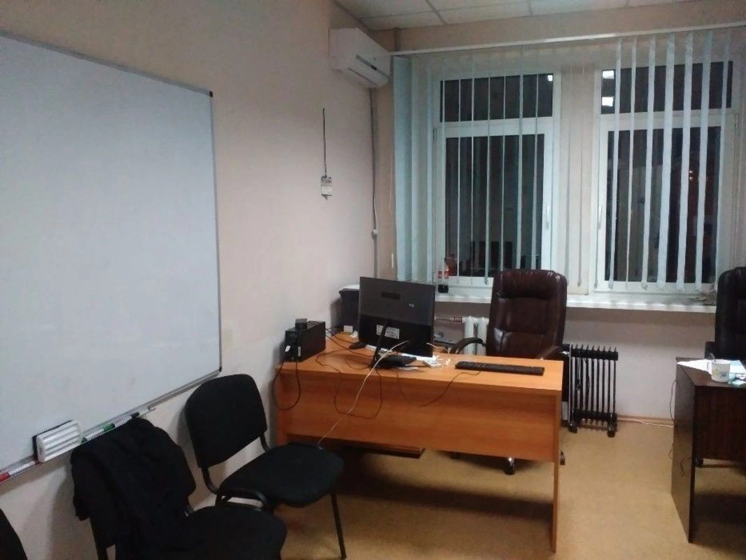 Сдам офис 16 метров на ул.Чкалова.