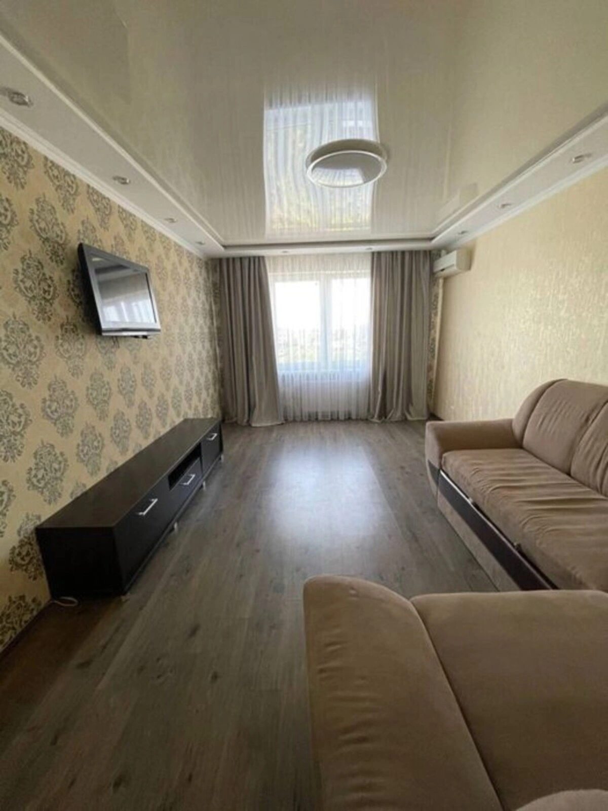 Apartments for sale. 1 room, 45 m², 19 floor/26 floors. 2, Doncya Mihayla 2, Kyiv. 