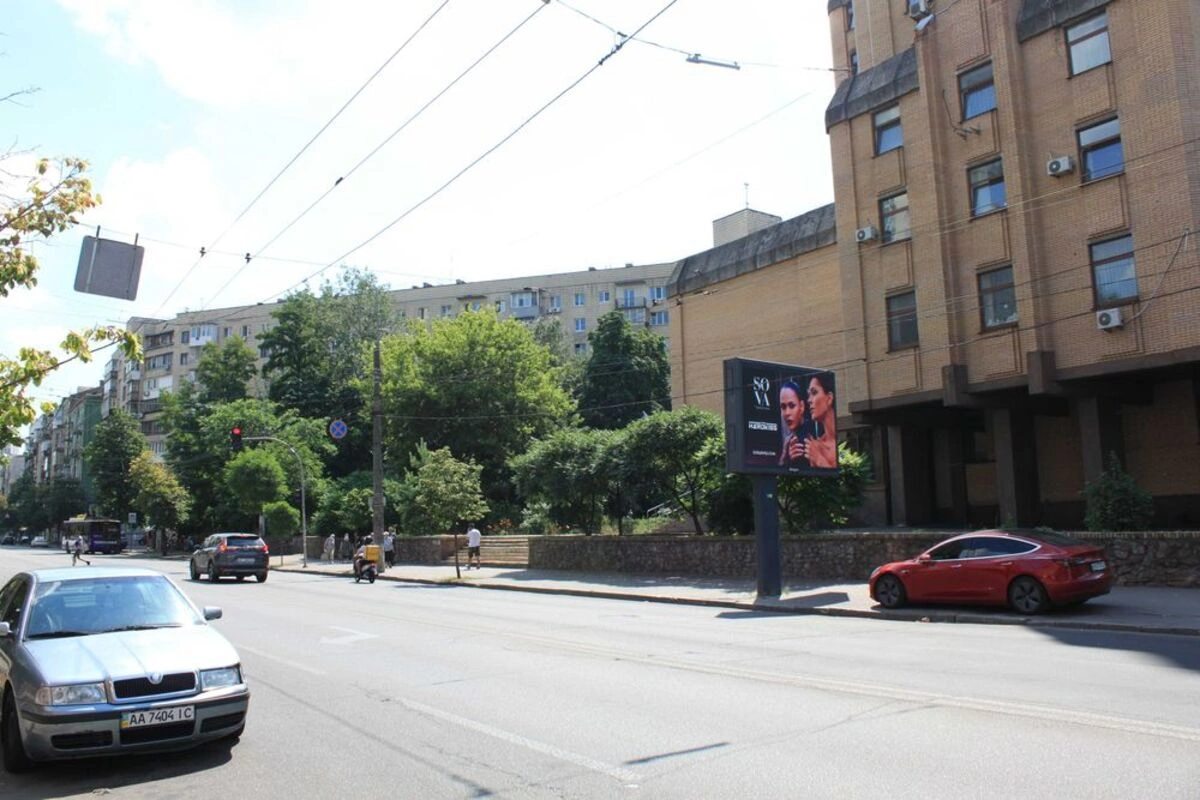 Apartments for sale 1 room, 35 m², 1st fl./9 floors. 59, Sichovyh Strliltsiv 59, Kyiv. 