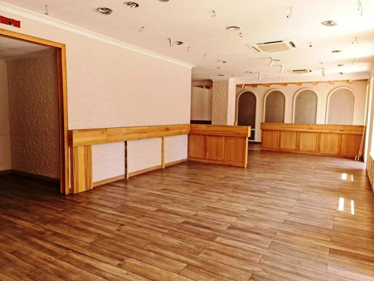 Продаж комерційного приміщення. 441 m², 1st floor/3 floors. Глинки ул., Дніпро. 