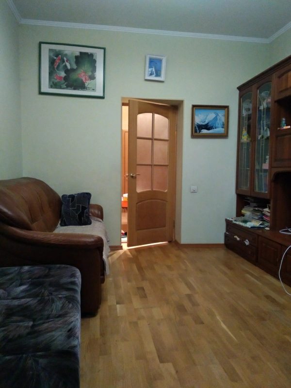 Apartments for sale. 3 rooms, 84 m², 8th floor/16 floors. 3, Budaryna 3, Kyiv. 