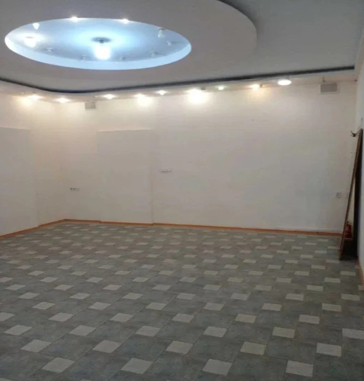 Продаж комерційного приміщення. 40 m², 1st floor/2 floors. Боброва ул., Дніпро. 