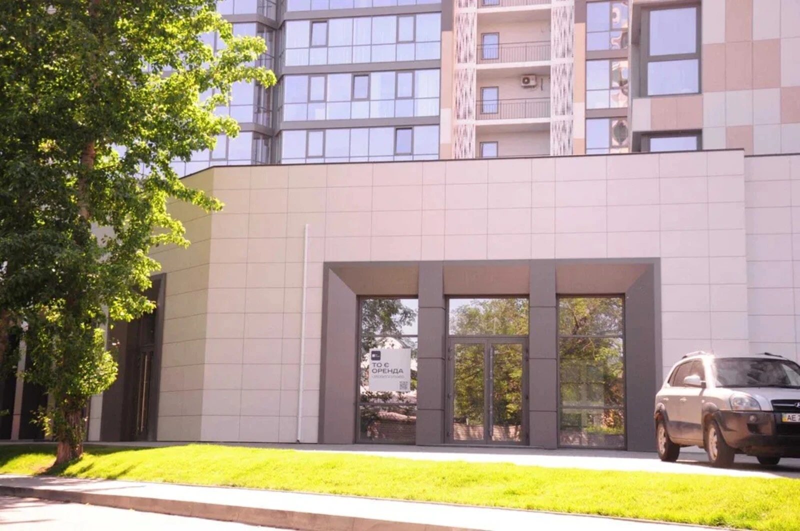 Commercial space for sale. 82 m², 1st floor. Haharyna pr., Dnipro. 
