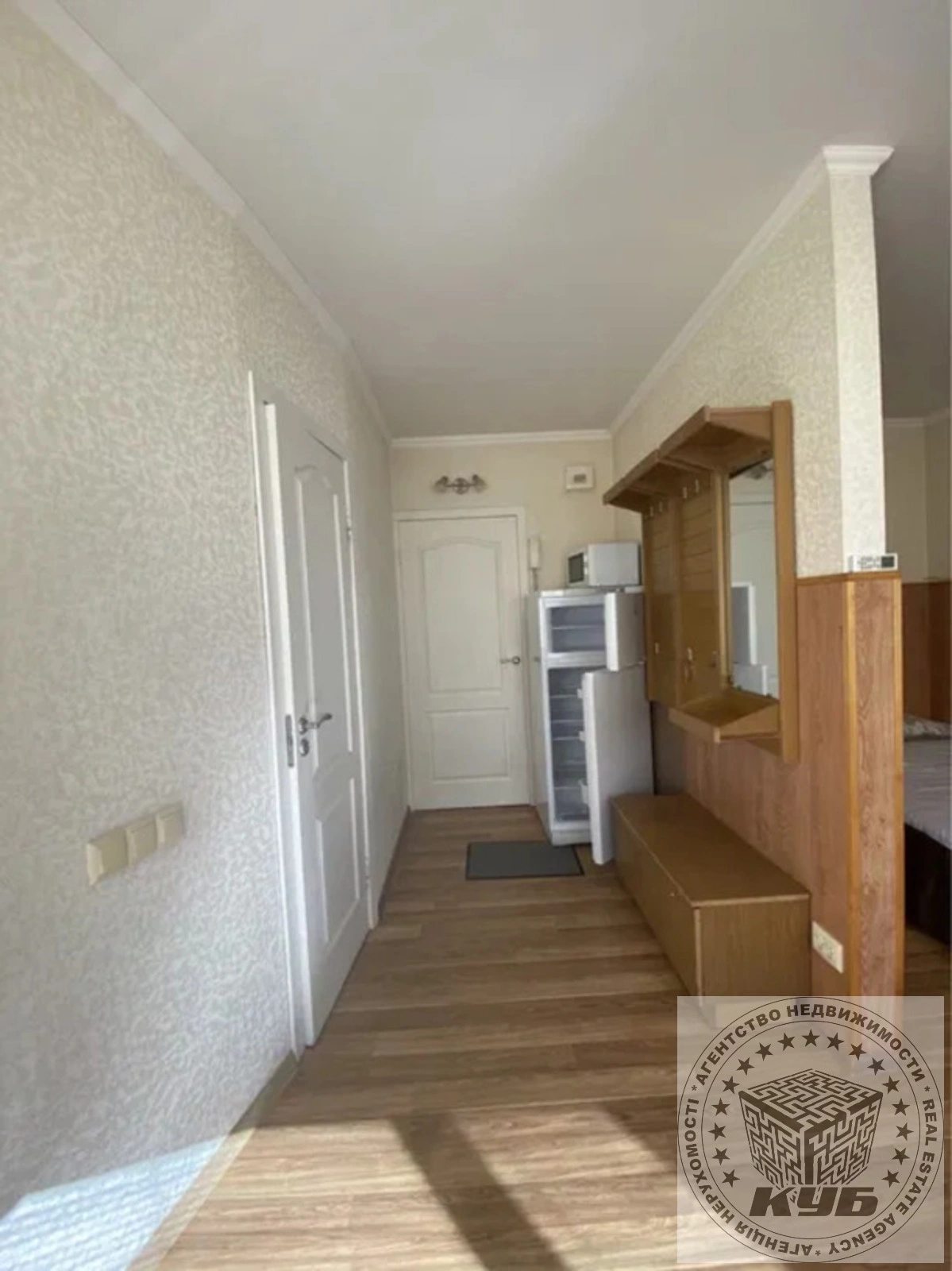 Apartment for rent. 1 room, 27 m², 9th floor/9 floors. 2, Ovrutcka 2, Kyiv. 