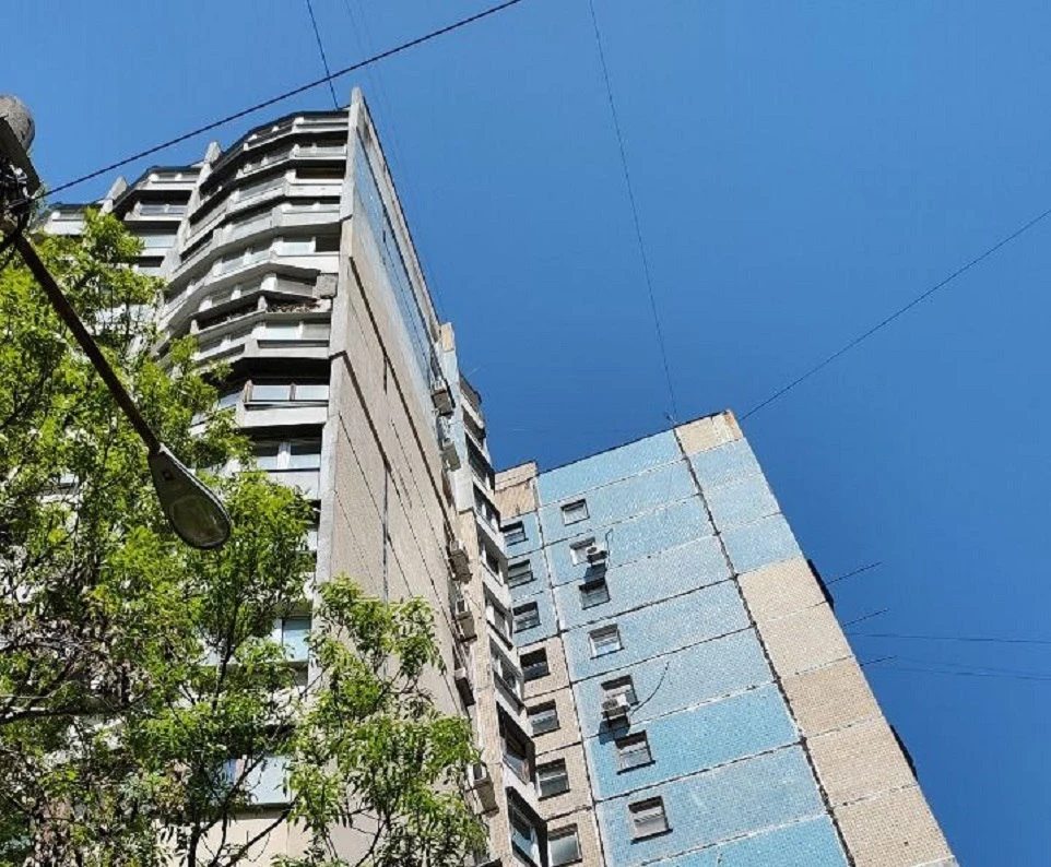 Apartments for sale. 2 rooms, 58 m², 11 floor/16 floors. Varnenskaya, Odesa. 
