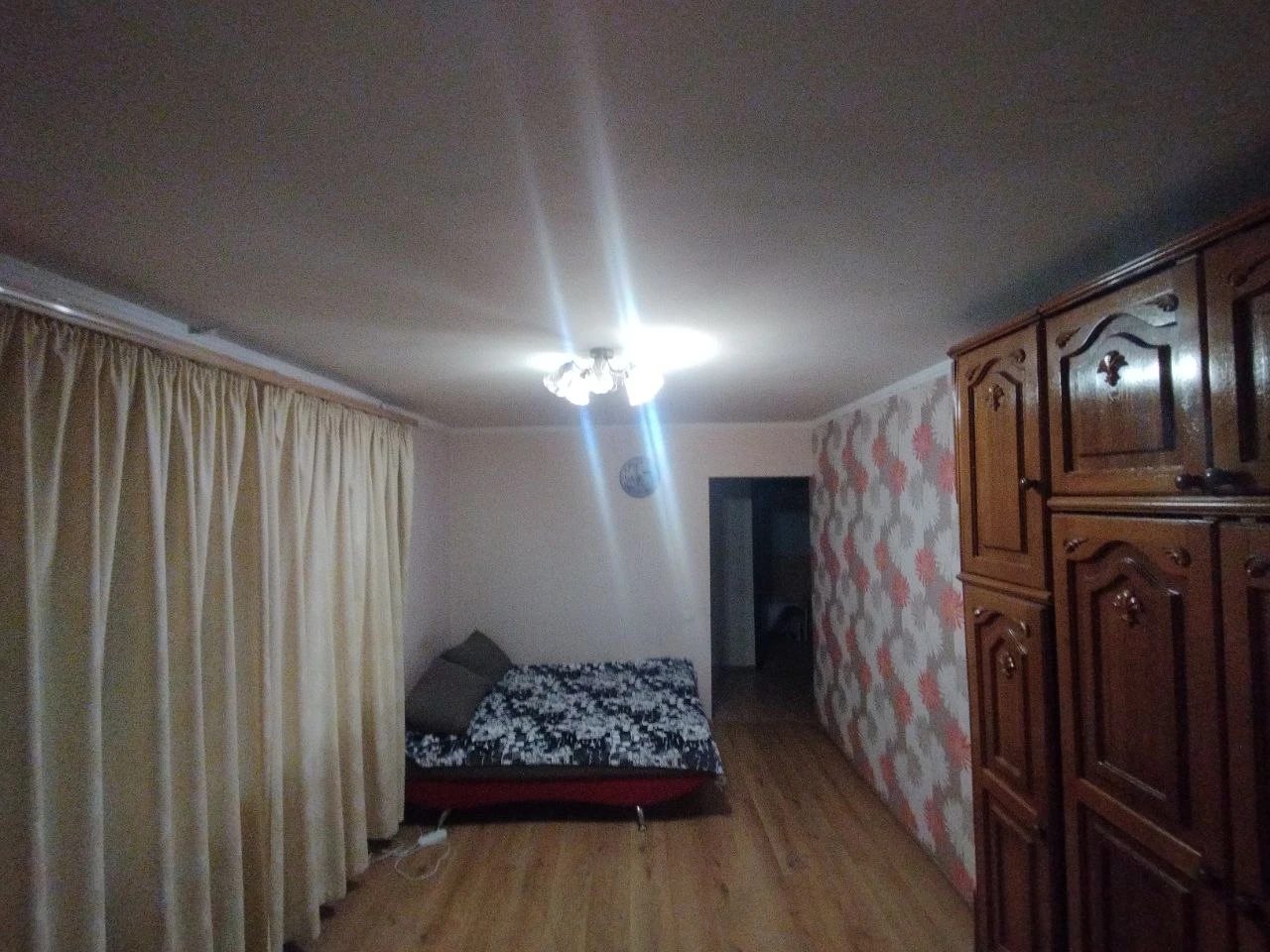 Room for rent for a long time. 1 room, 78 m², 9th floor/9 floors. 9, Sicheslavskiy Naberezhniy 99, Dnipro. 