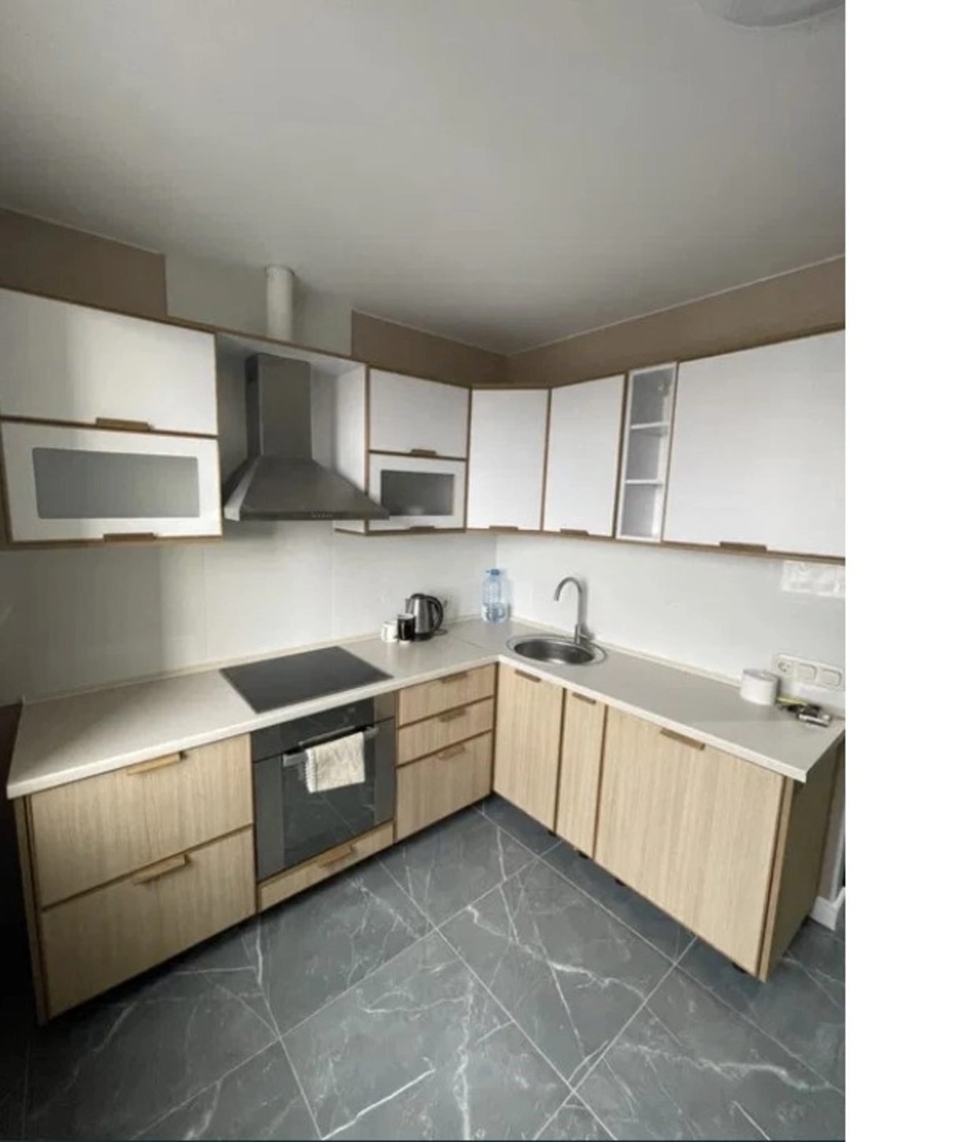 Apartments for sale. 1 room, 36 m², 13 floor/21 floors. 100, Akademyka Zabolotnoho ul., Kyiv. 