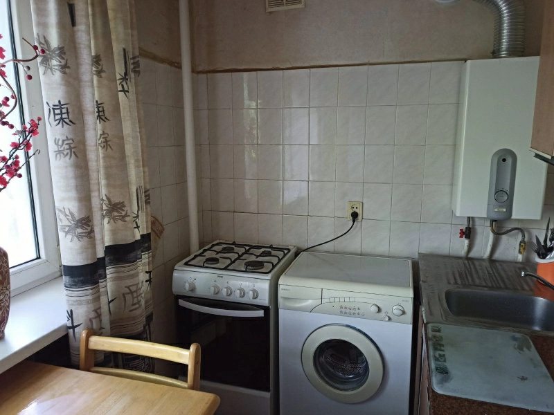 Apartments for sale. 2 rooms, 48 m², 4th floor/5 floors. 43, Bulvar Shevchenko, Donetsk. 