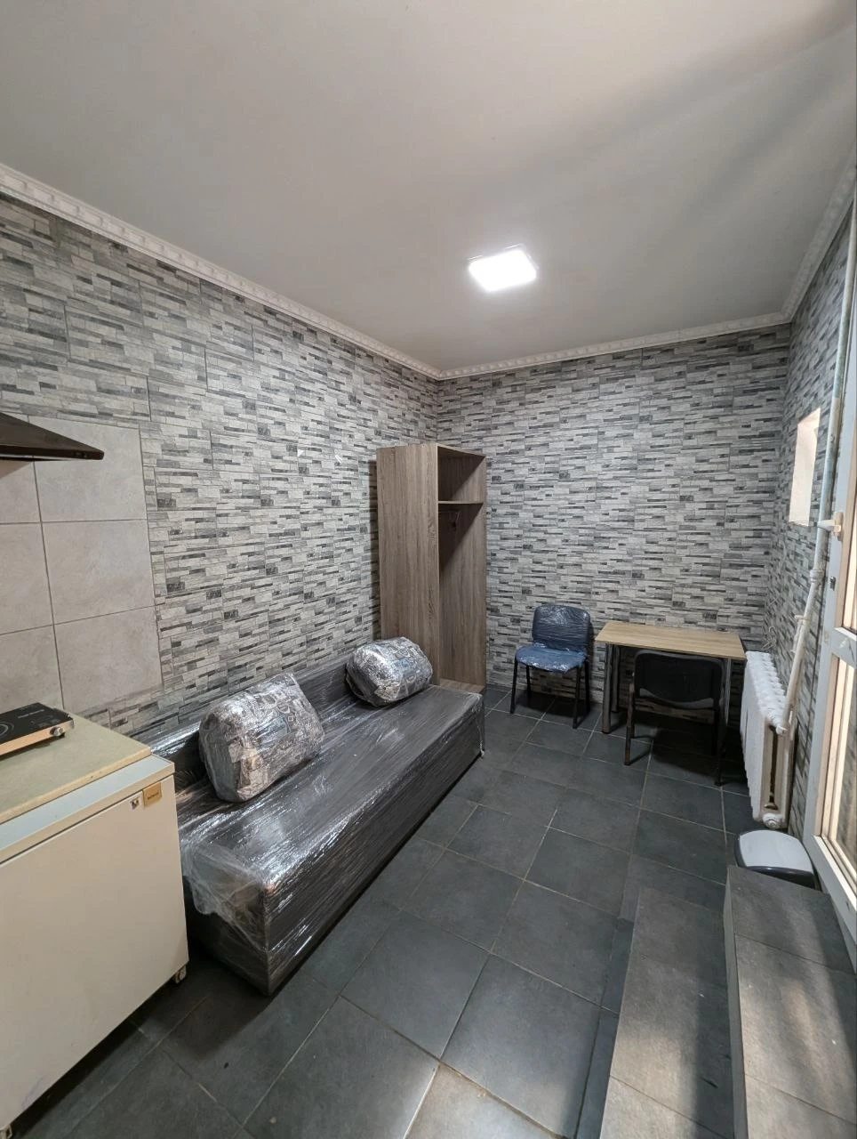 Selling a basement space on Seminarskaya Street