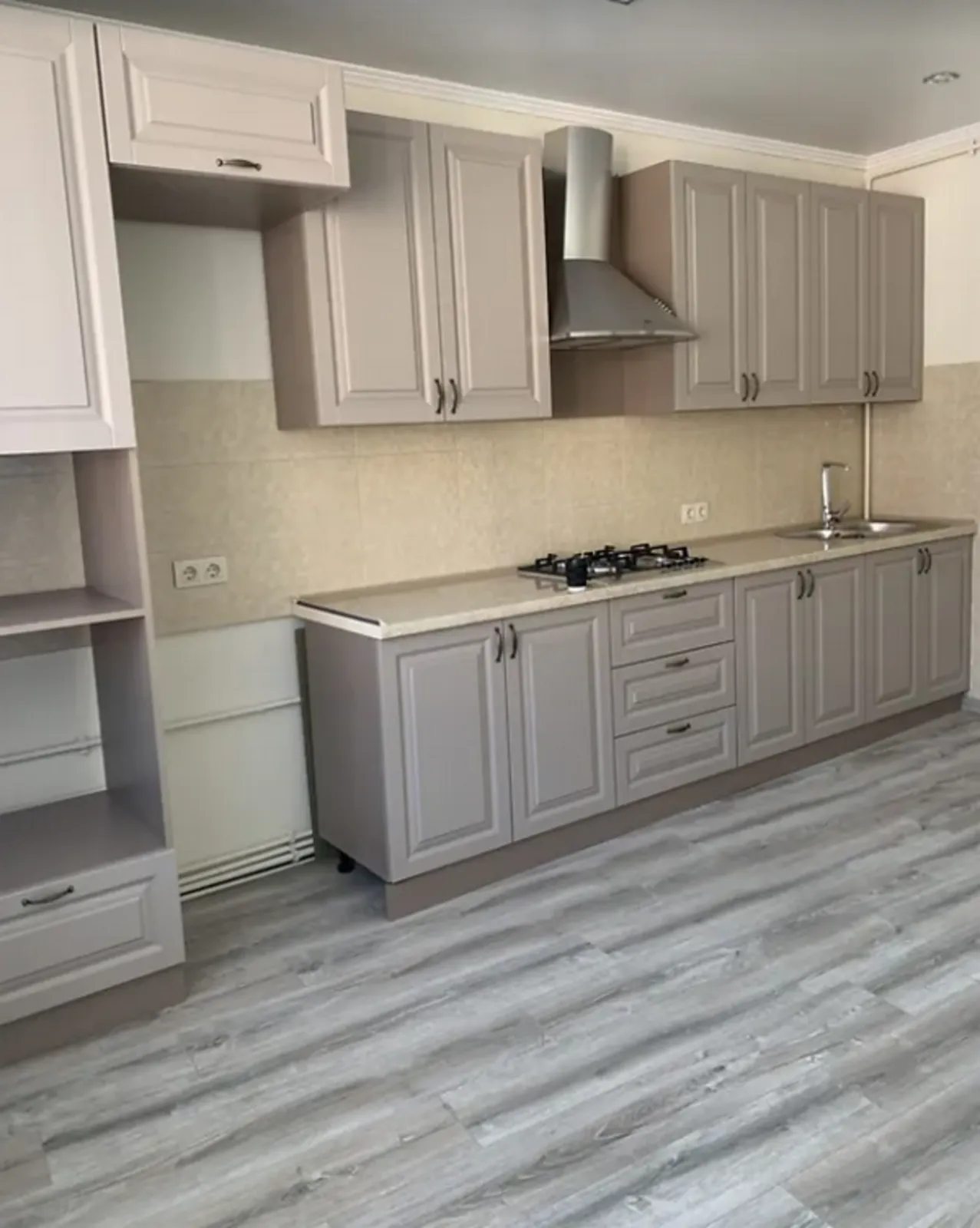 Продаж квартири 2 кімнати, 67 m², 3 пов./4 поверхи. Центр, Тернопіль. 