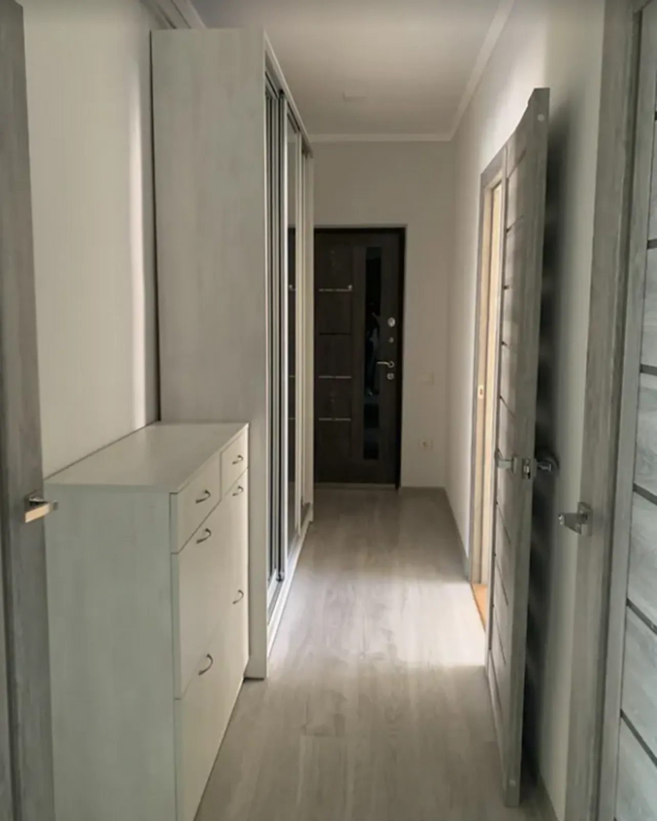 Продаж квартири 2 кімнати, 67 m², 3 пов./4 поверхи. Центр, Тернопіль. 