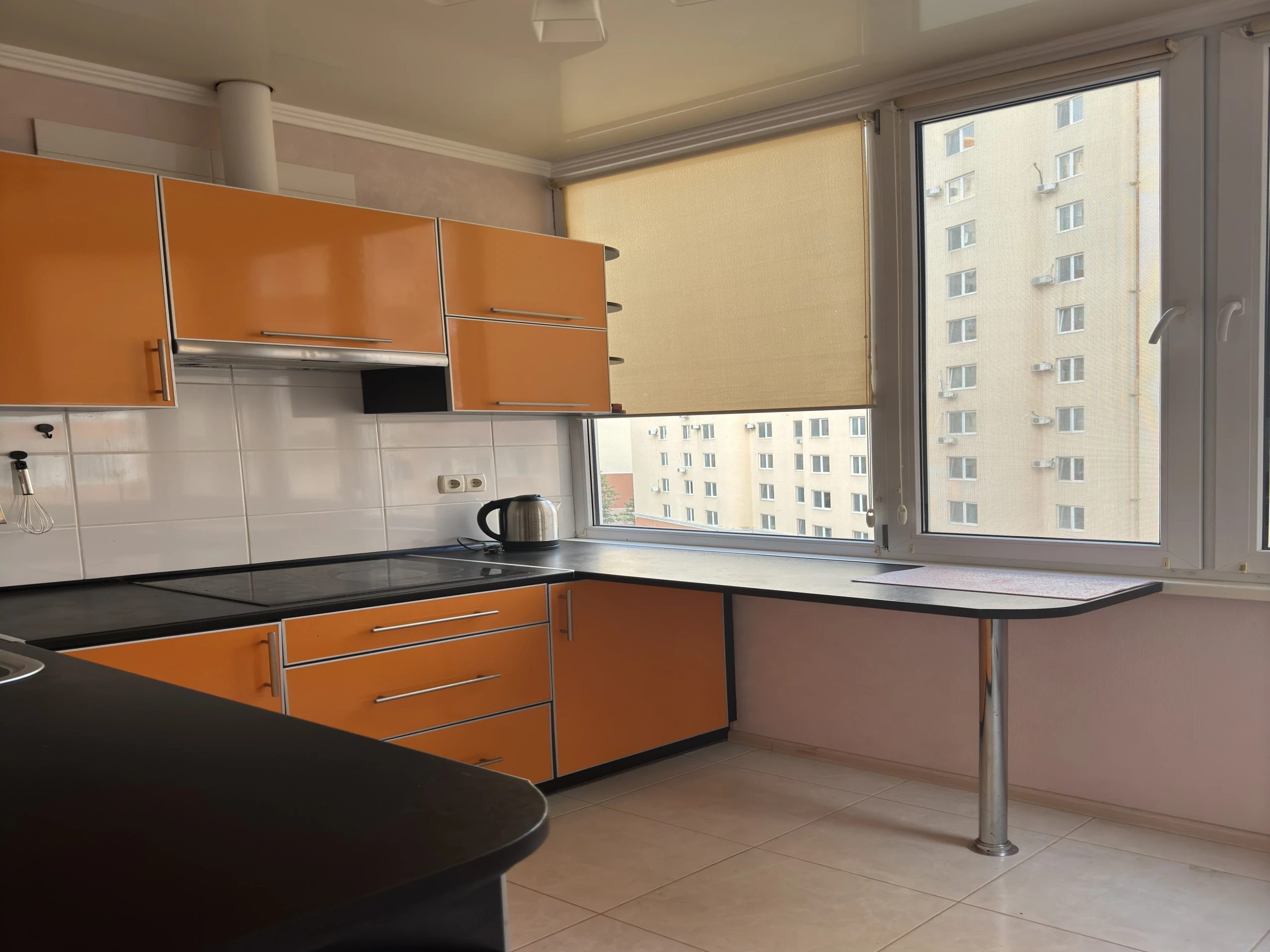 Apartment for sale in the residential complex "Raduzhny" in Tairovo