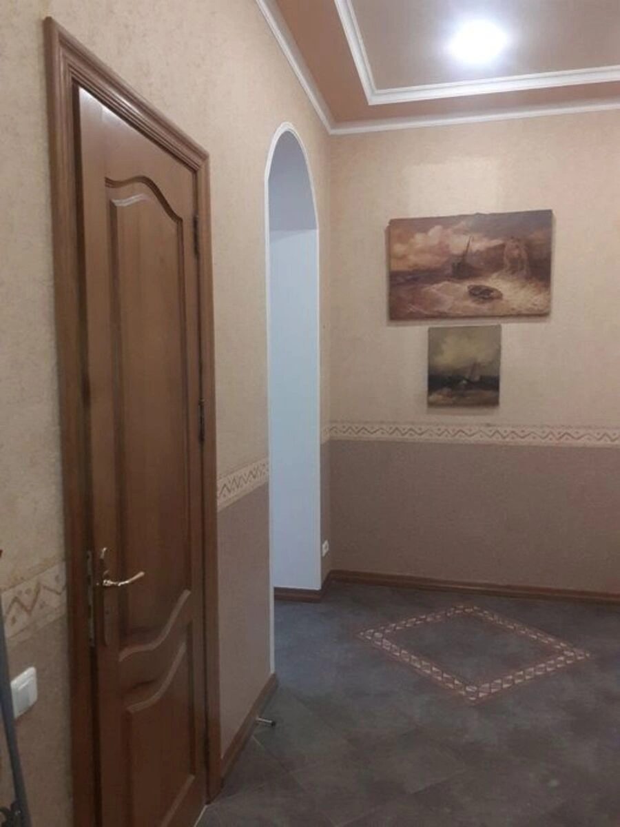 Apartment for rent 4 rooms, 110 m², 4th fl./5 floors. 48, Saksaganskogo 48, Kyiv. 