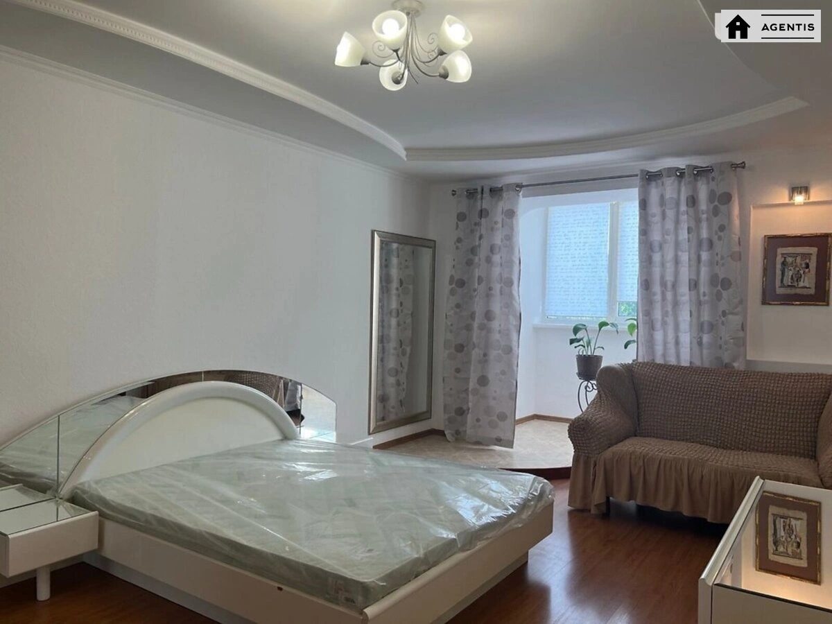 Apartment for rent 3 rooms, 95 m², 5th fl./14 floors. 3, Kadetskiy Gay 3, Kyiv. 