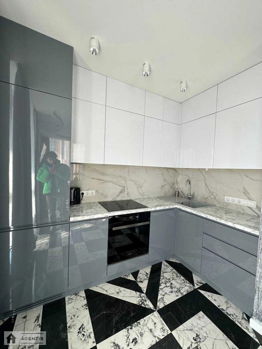 Apartment for rent 3 rooms, 80 m², 17th fl./24 floors. 1, Dzhona Makkeyna vul. Ivana Kudri, Kyiv. 