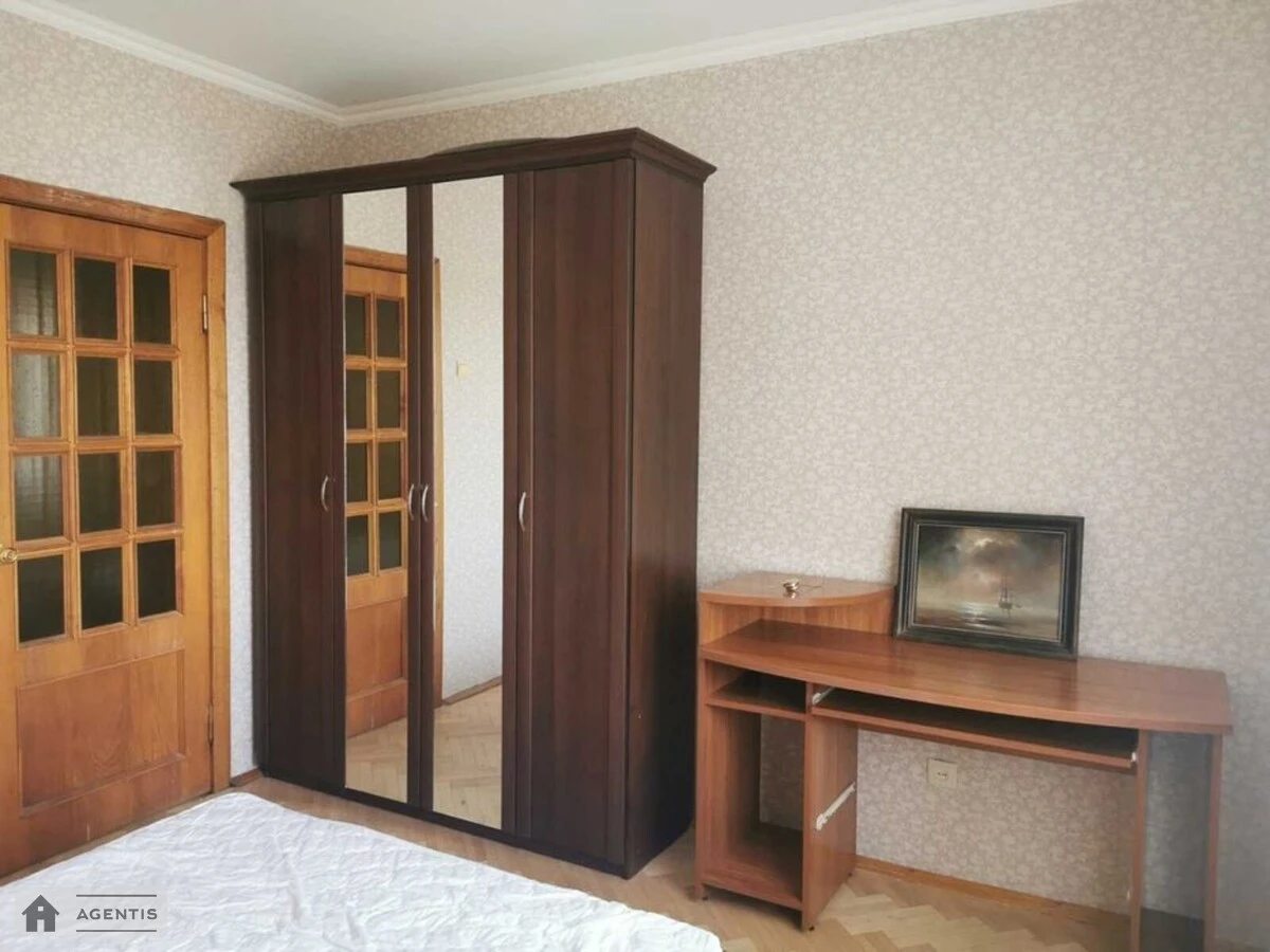 Сдам квартиру 2 комнаты, 56 m², 7 эт./16 этажей. 11, Йорданська вул. (Лайоша Гавро), Киев. 