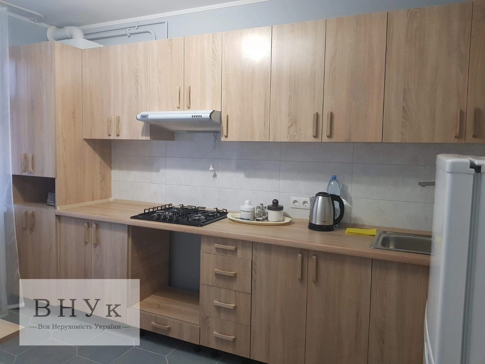 Продаж квартири 1 кімната, 43 m², 1 пов./8 поверхів. Крушельницької С. вул., Тернопіль. 