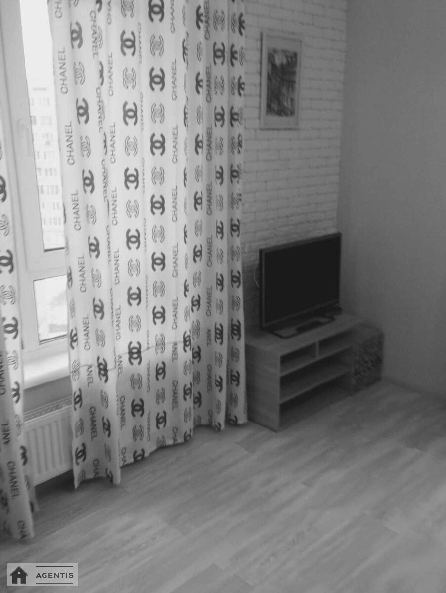 Apartment for rent 1 room, 34 m², 7th fl./16 floors. 13, Lyubomyra Huzara prosp. Kosmonavta Komarova, Kyiv. 