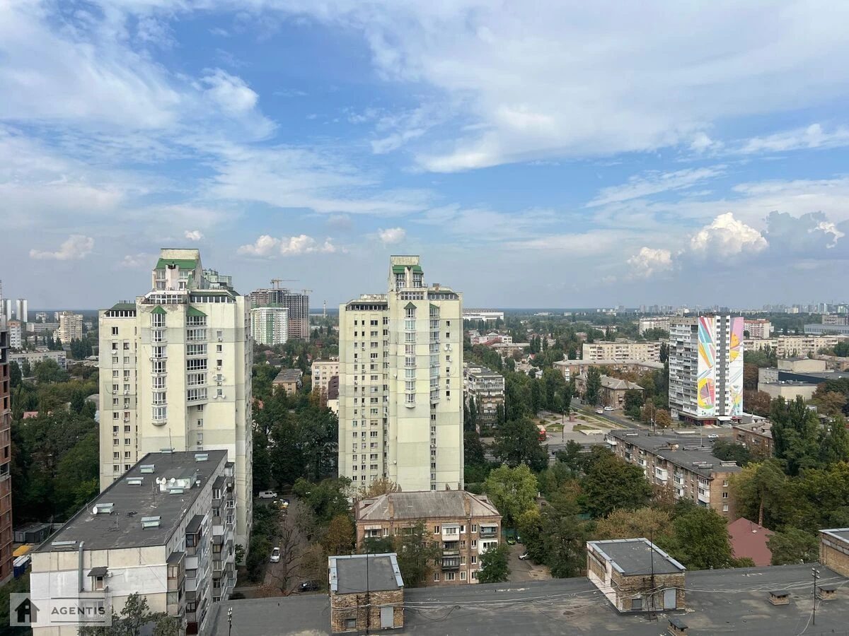 Apartment for rent 1 room, 42 m², 18th fl./26 floors. 15, Lvivska 15, Kyiv. 