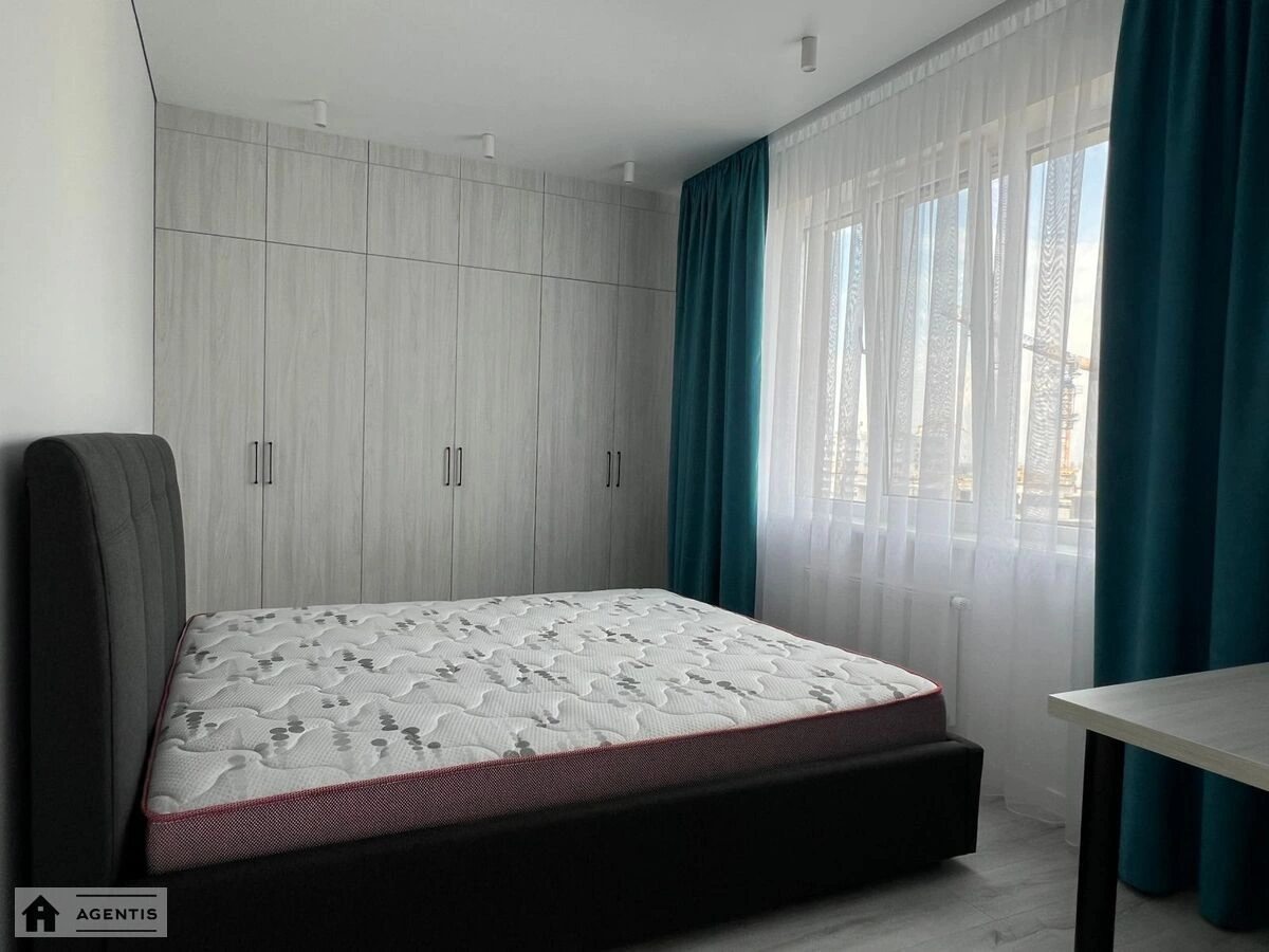 Apartment for rent 1 room, 42 m², 18th fl./26 floors. 15, Lvivska 15, Kyiv. 