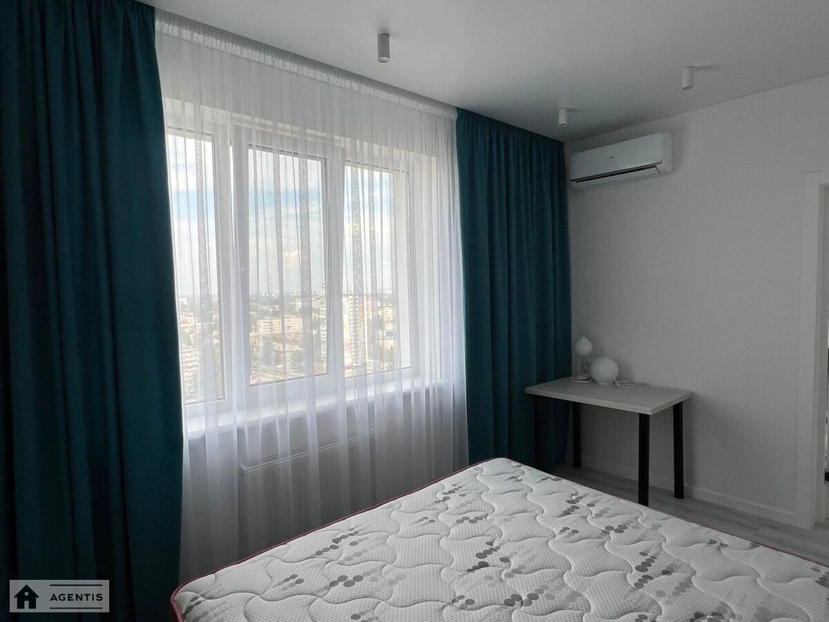 Apartment for rent 1 room, 42 m², 18th fl./26 floors. 15, Lvivska 15, Kyiv. 