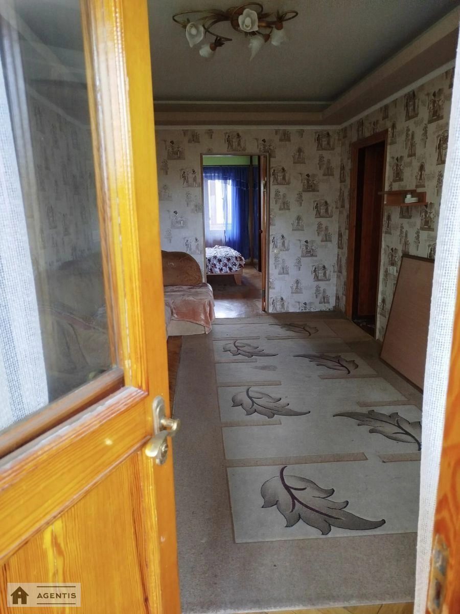 Здам квартиру 2 кімнати, 47 m², 4 пов./9 поверхів. 18, Ореста Левицького вул. (Академіка Курчатова), Київ. 