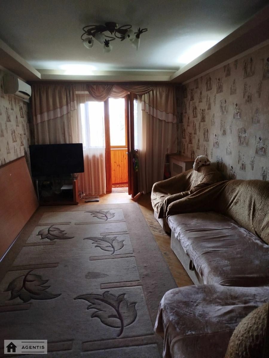 Здам квартиру 2 кімнати, 47 m², 4 пов./9 поверхів. 18, Ореста Левицького вул. (Академіка Курчатова), Київ. 