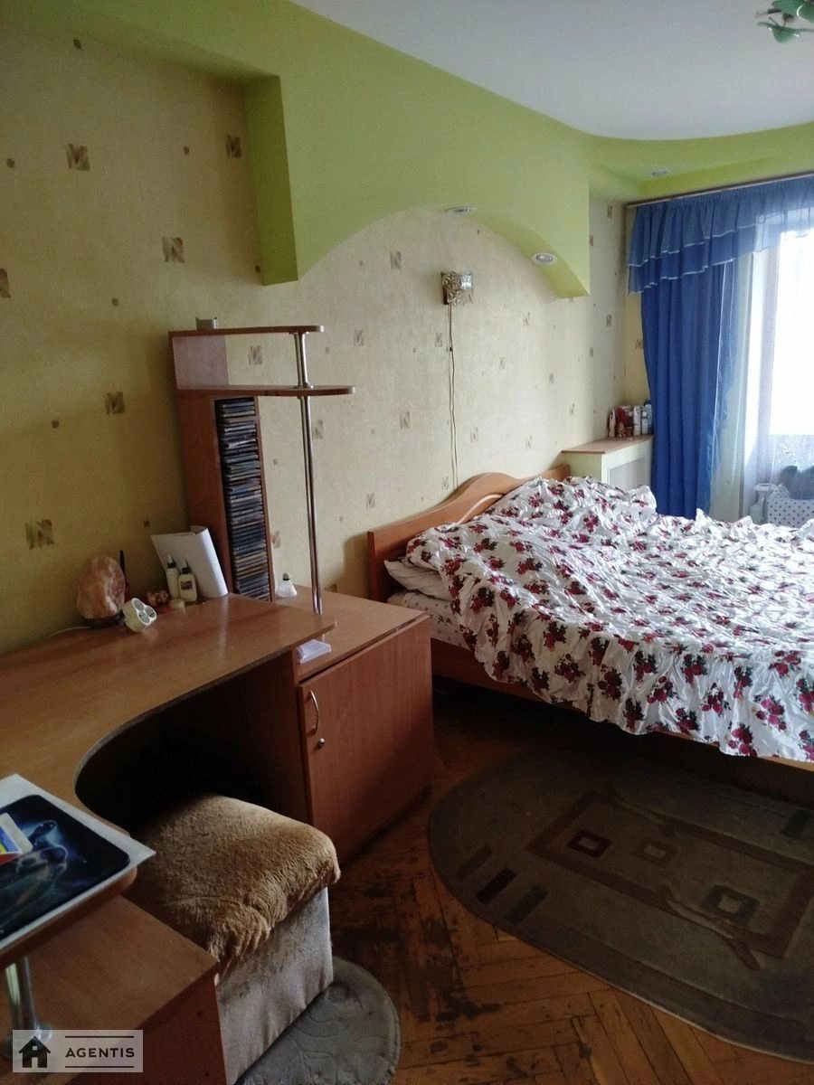 Здам квартиру 2 кімнати, 47 m², 4 пов./9 поверхів. 18, Ореста Левицького вул. (Академіка Курчатова), Київ. 