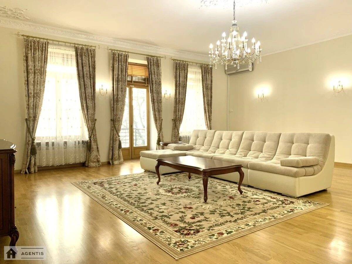 Apartment for rent 4 rooms, 230 m², 3rd fl./5 floors. 17, Yaroslaviv Val 17, Kyiv. 