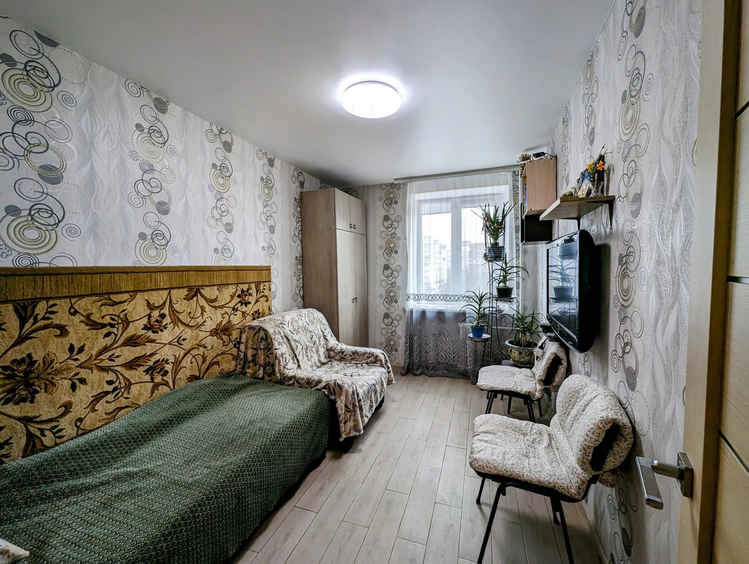 Two-room apartment in the heart of Tairov on Ak. Glushko/Koroleva