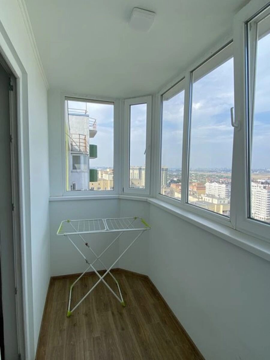 Apartment for rent 1 room, 36 m², 25th fl./25 floors. 36, Yuliyi Zdanovskoyi vul. Mykhayla Lomonosova, Kyiv. 