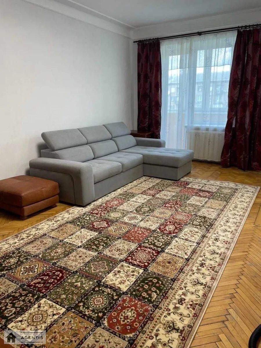 Apartment for rent 2 rooms, 45 m², 5th fl./5 floors. 8, Mykoly Mikhnovskoho bulv. Druzhby Narodiv, Kyiv. 