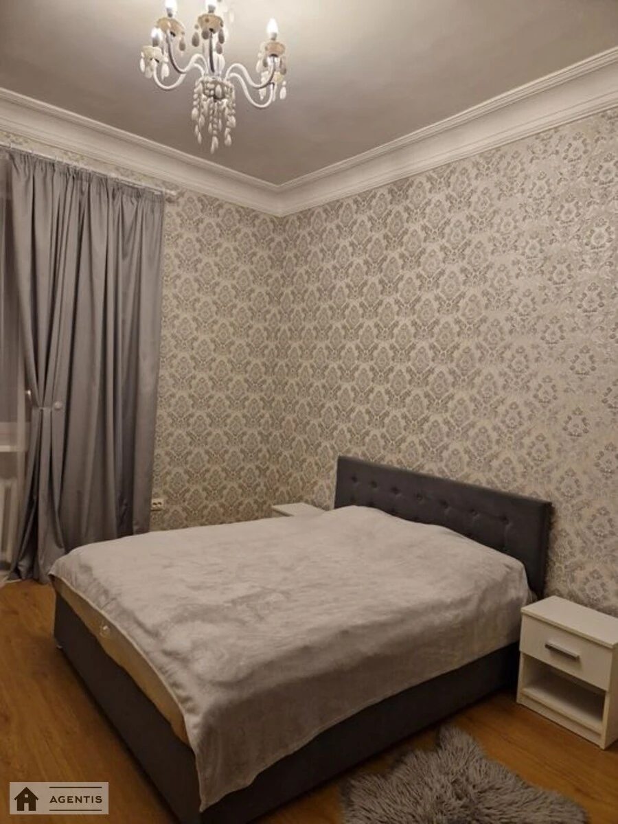 Apartment for rent 2 rooms, 60 m², 5th fl./6 floors. Antonovycha vul. Horkoho, Kyiv. 