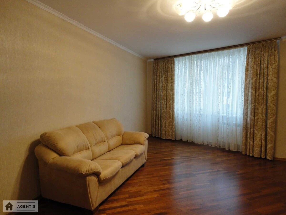 Apartment for rent 3 rooms, 114 m², 5th fl./23 floors. 11, Urlivska 11, Kyiv. 